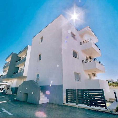 Vip Deluxe Apartment Arian Novalja Eksteriør billede