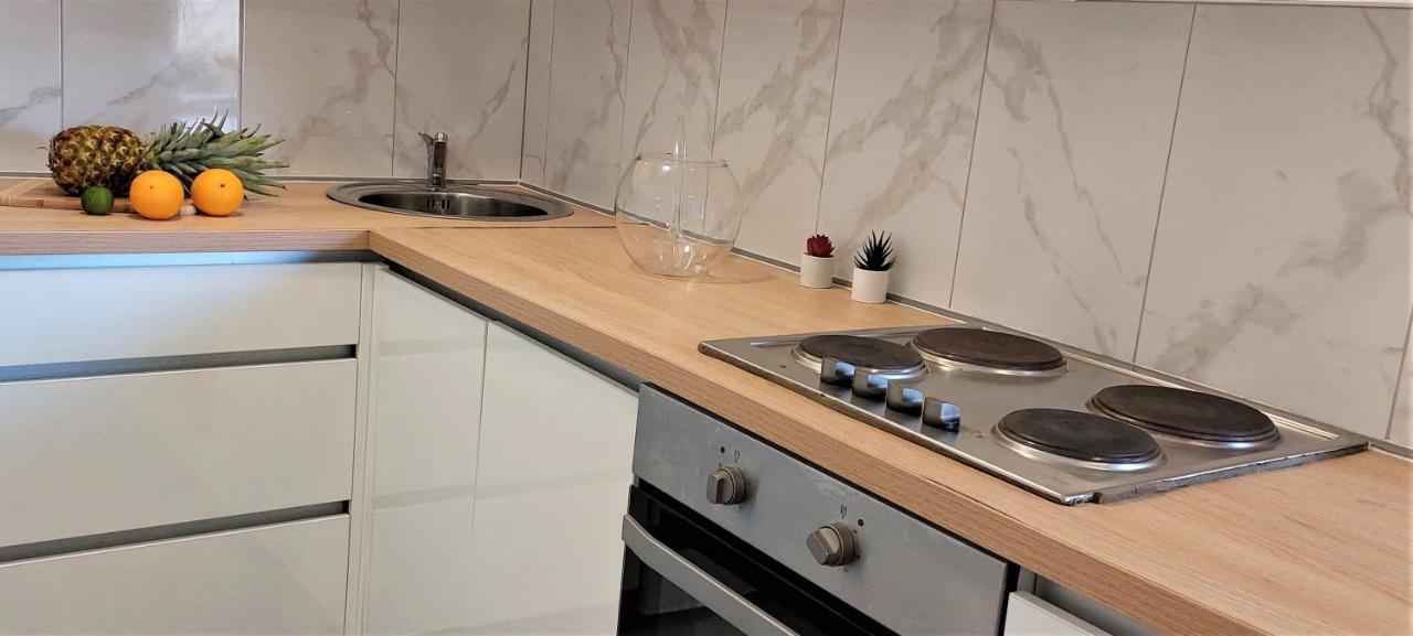 Vip Deluxe Apartment Arian Novalja Eksteriør billede