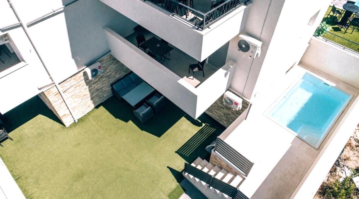 Vip Deluxe Apartment Arian Novalja Eksteriør billede